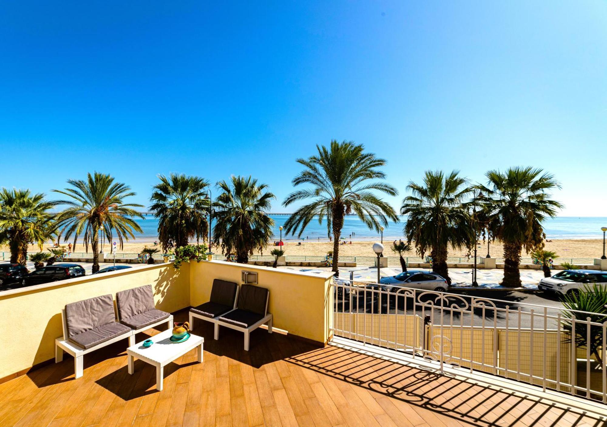 Mare E Castello Apartment Manfredonia Exterior photo