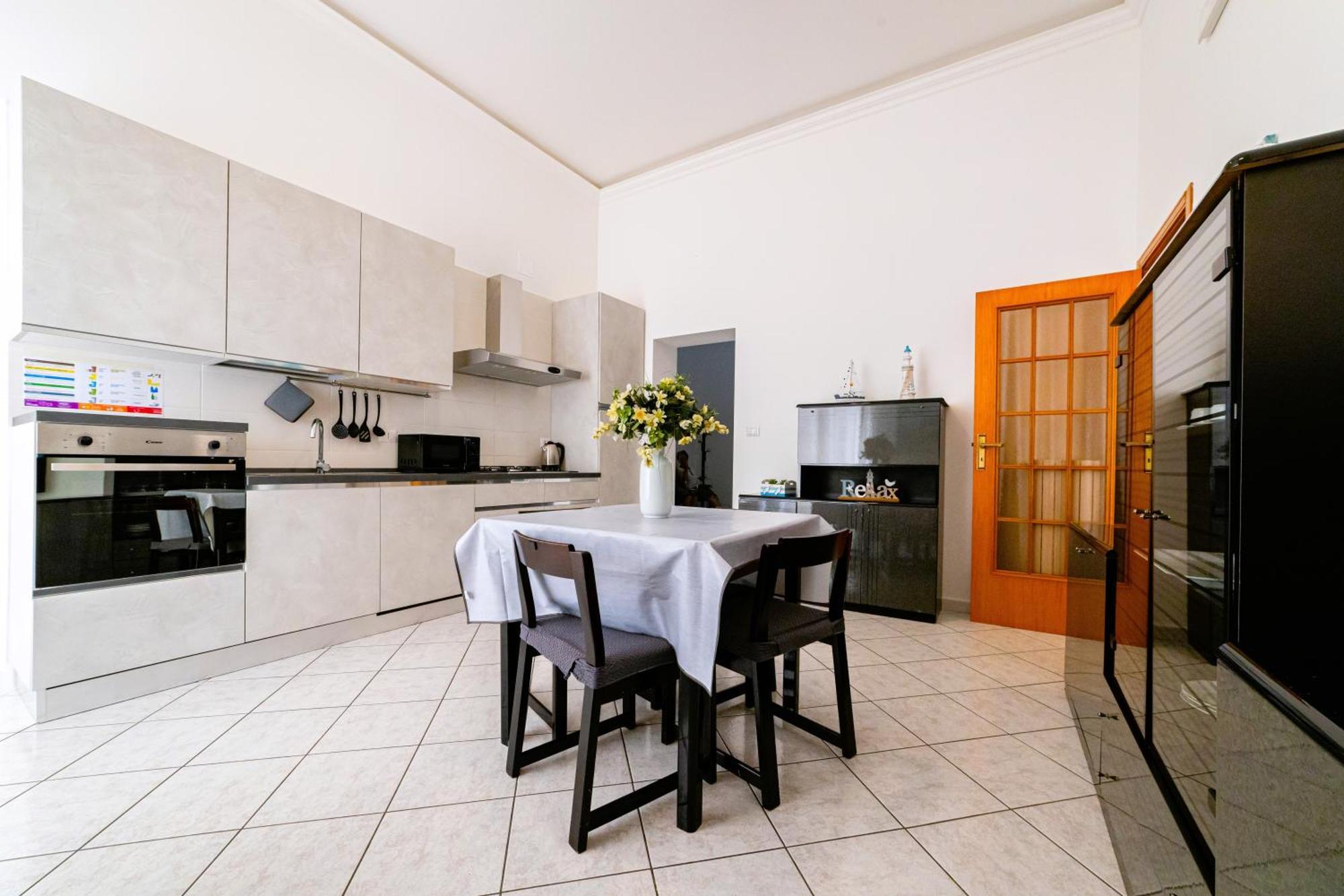 Mare E Castello Apartment Manfredonia Exterior photo